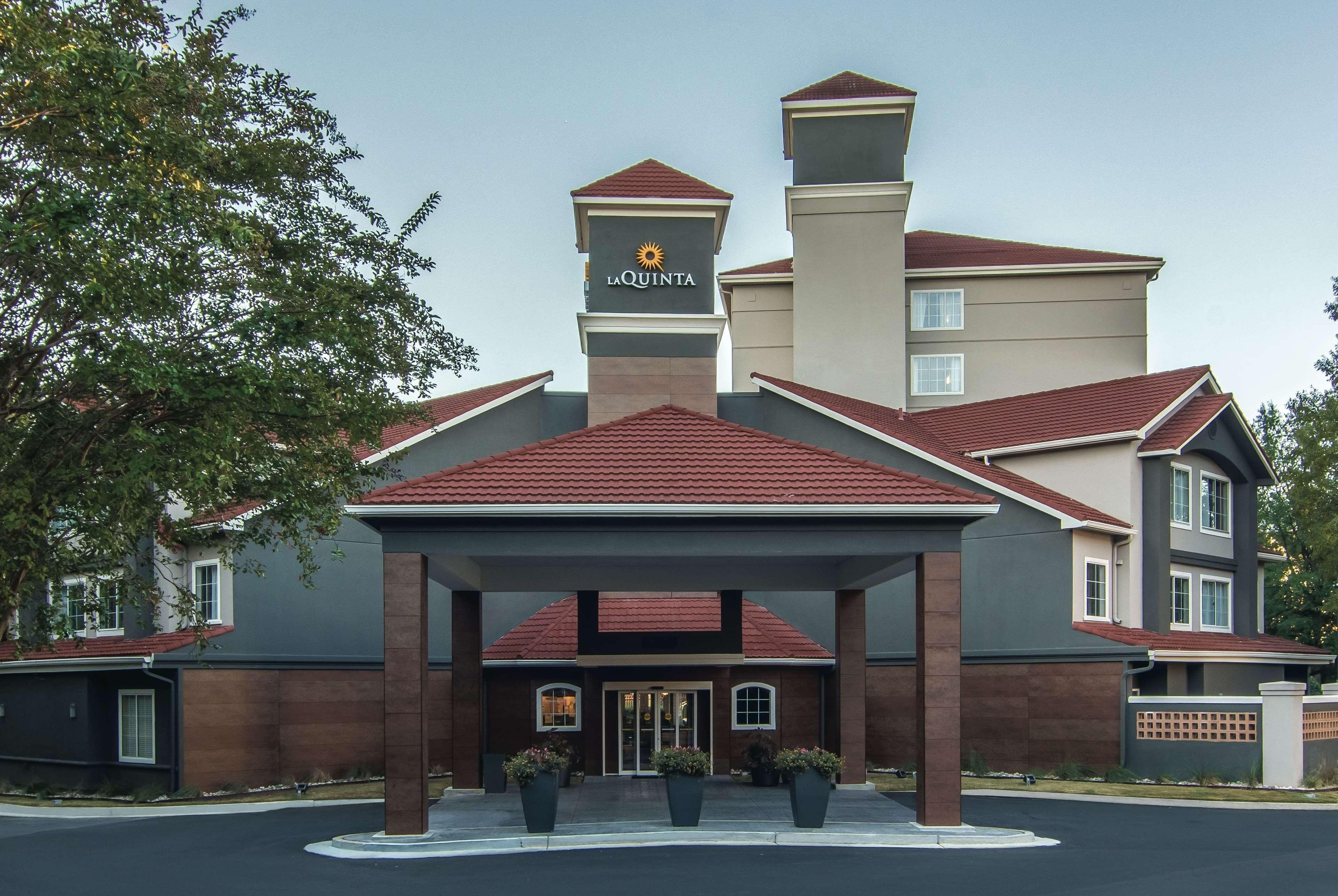 La Quinta By Wyndham Atlanta Perimeter Medical Sandy Springs Exterior foto