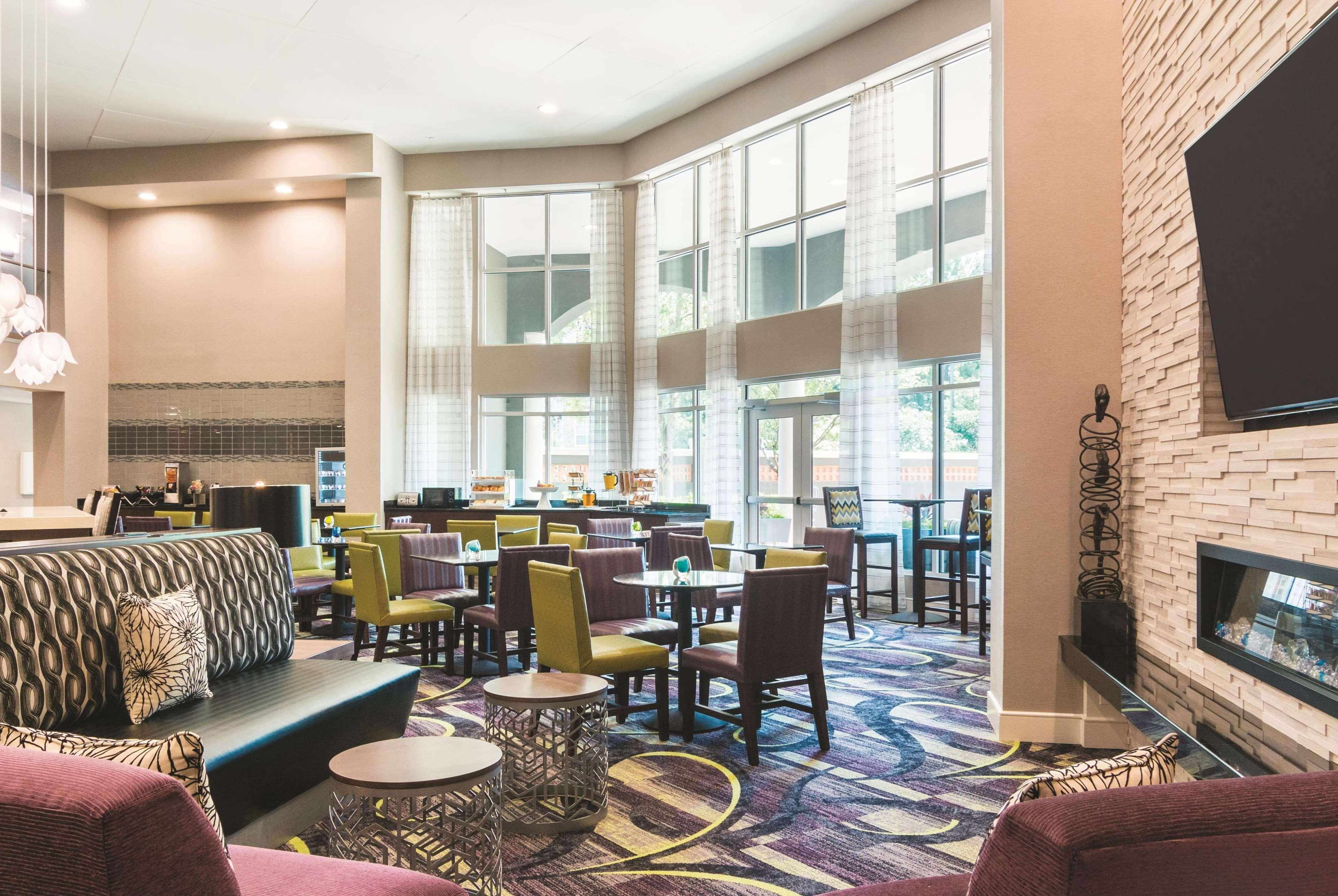La Quinta By Wyndham Atlanta Perimeter Medical Sandy Springs Exterior foto