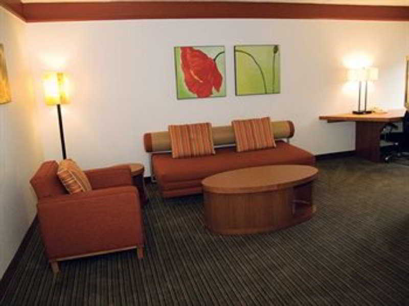 La Quinta By Wyndham Atlanta Perimeter Medical Sandy Springs Exterior foto