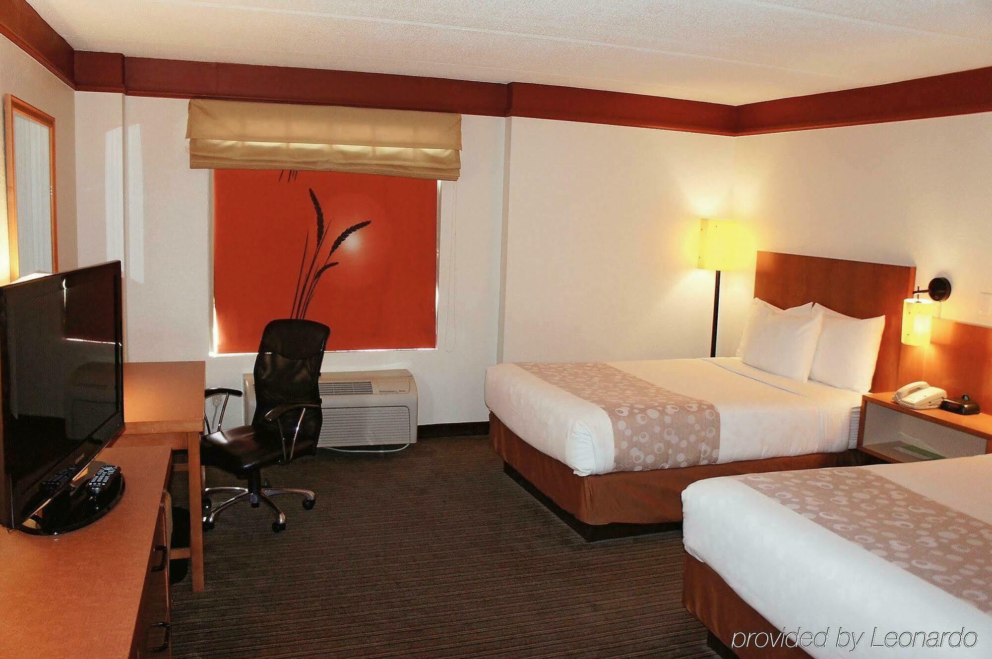 La Quinta By Wyndham Atlanta Perimeter Medical Sandy Springs Exterior foto